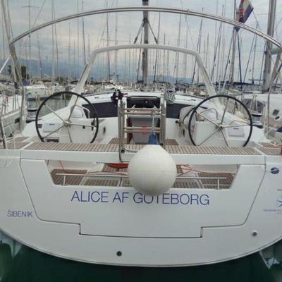 Oceanis 48