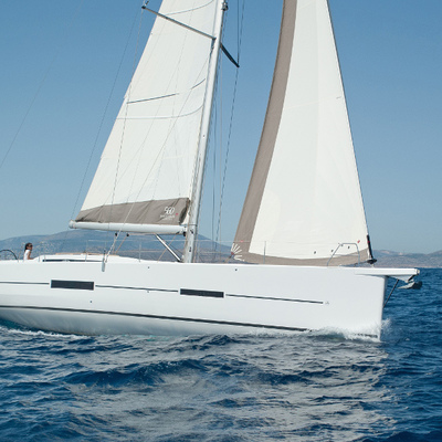 Dufour 560