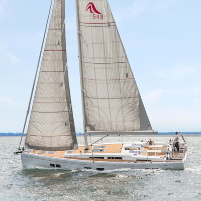 Hanse 548
