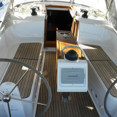 Bavaria Cruiser 37
