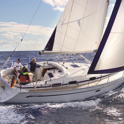 Bavaria 37 