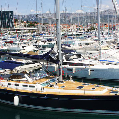 Beneteau 57
