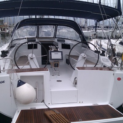 Hanse 415